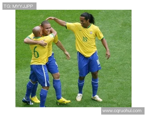 足球明星齐聚一堂共庆球王传奇瞬间的纪念图片展览 足球明星齐聚一堂共庆球王传奇瞬间的纪念图片展览