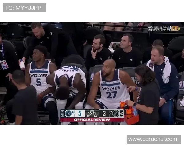 篮球明星转型解说员分享赛场背后的故事与精彩瞬间